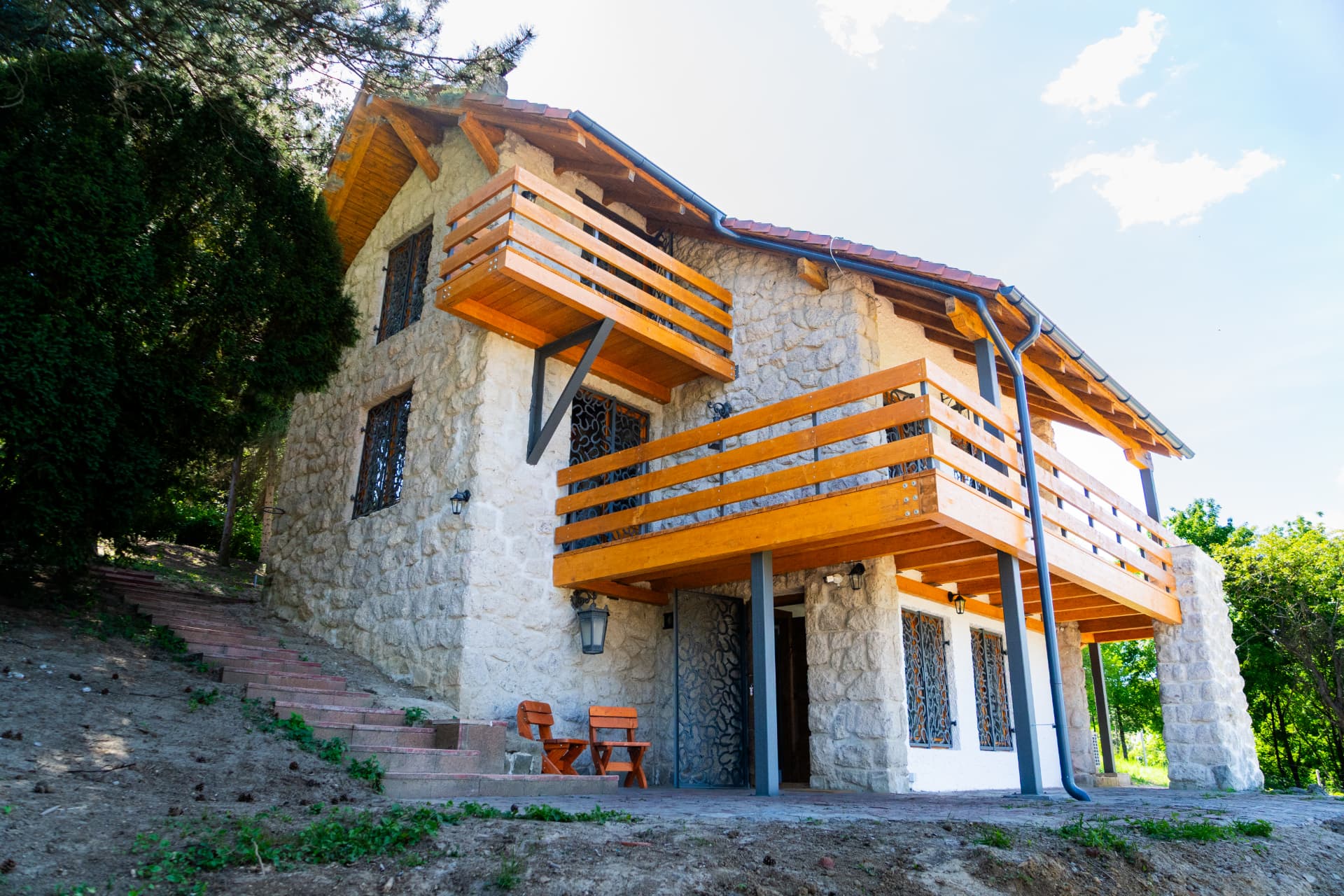 Gobbi Hilda villa (Patkó villa) — felújított homlokzat